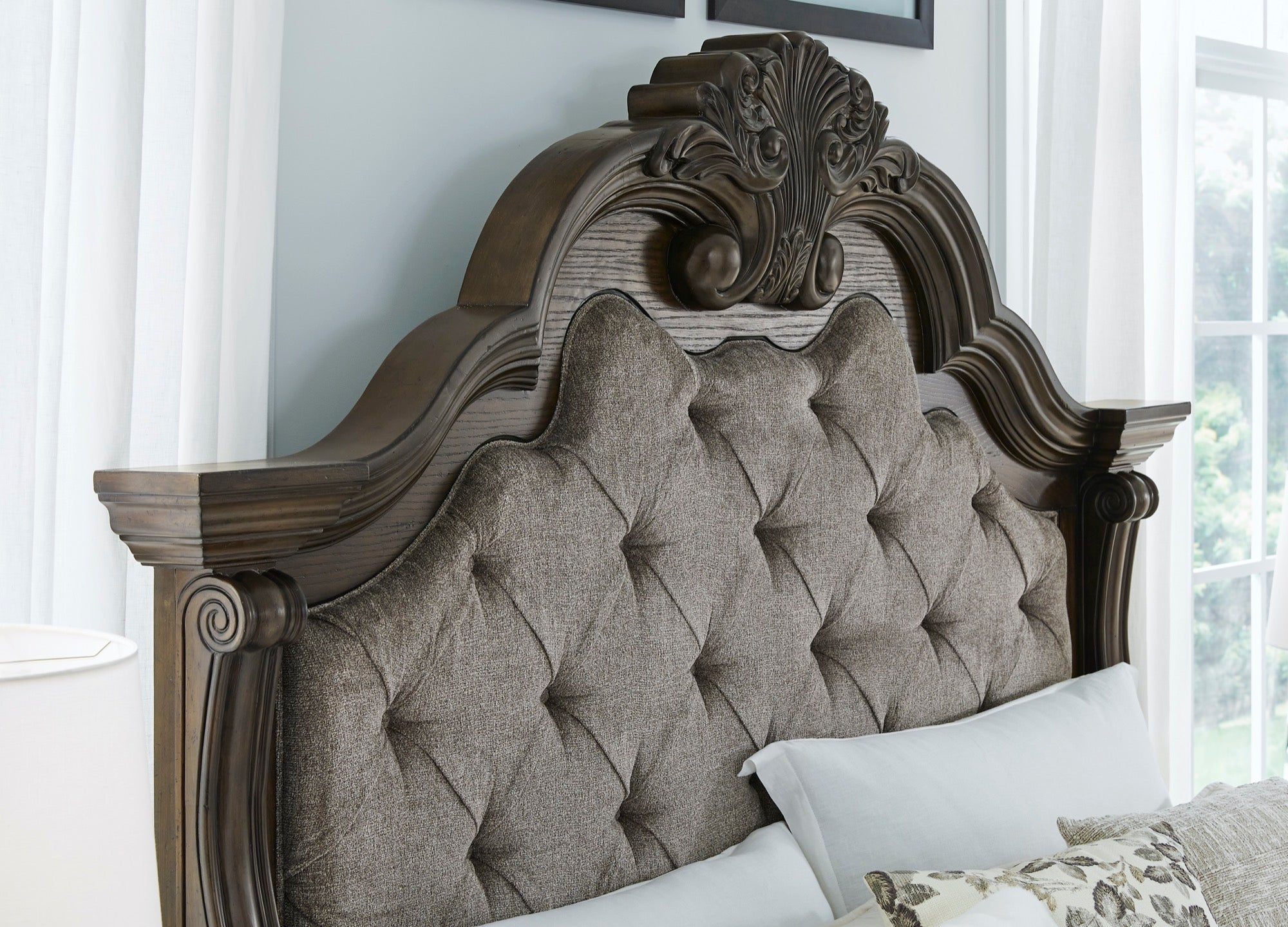 Madelyn King Bed - Adams Furniture