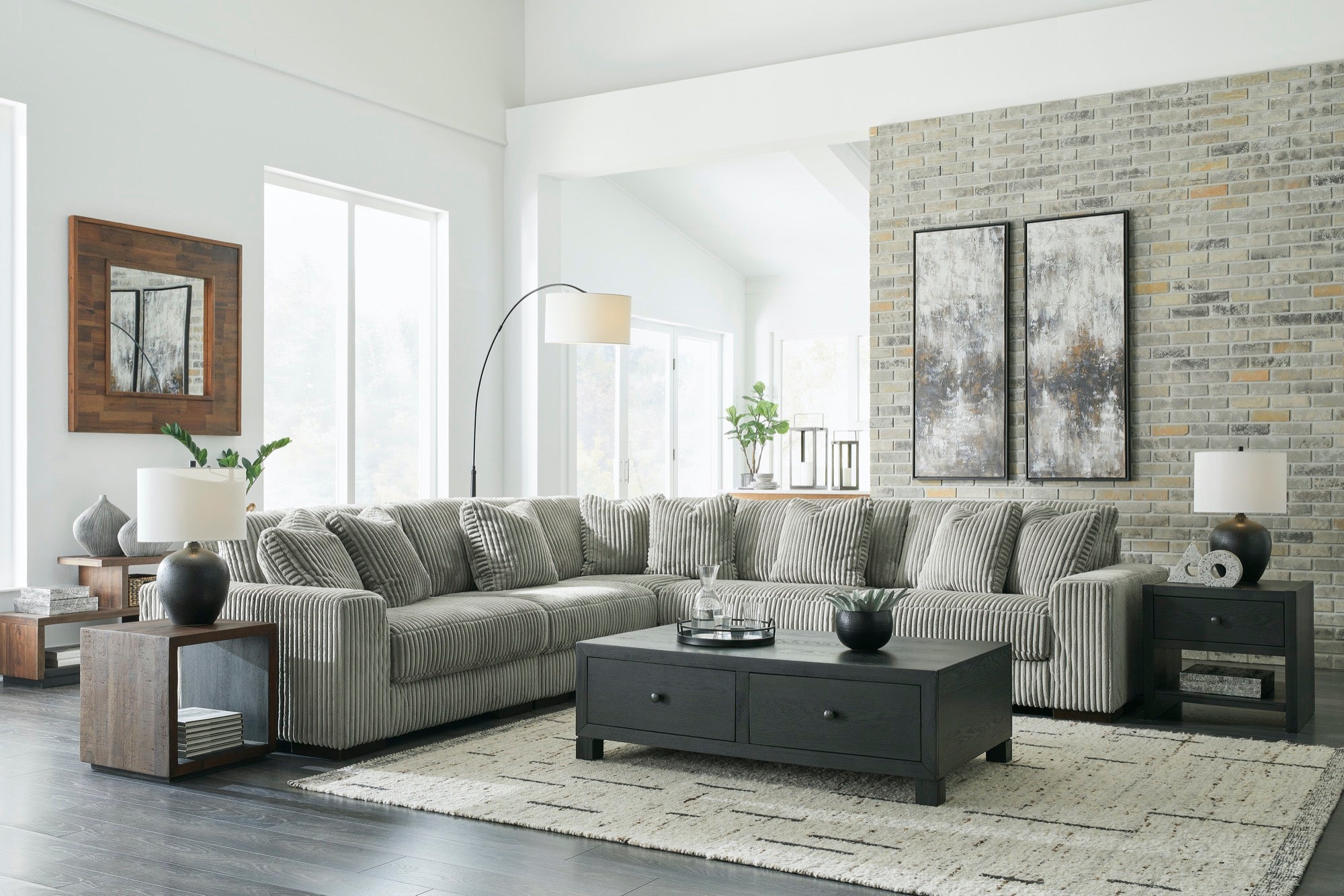 Lindyn 5-Piece Sectional - Adams Furniture