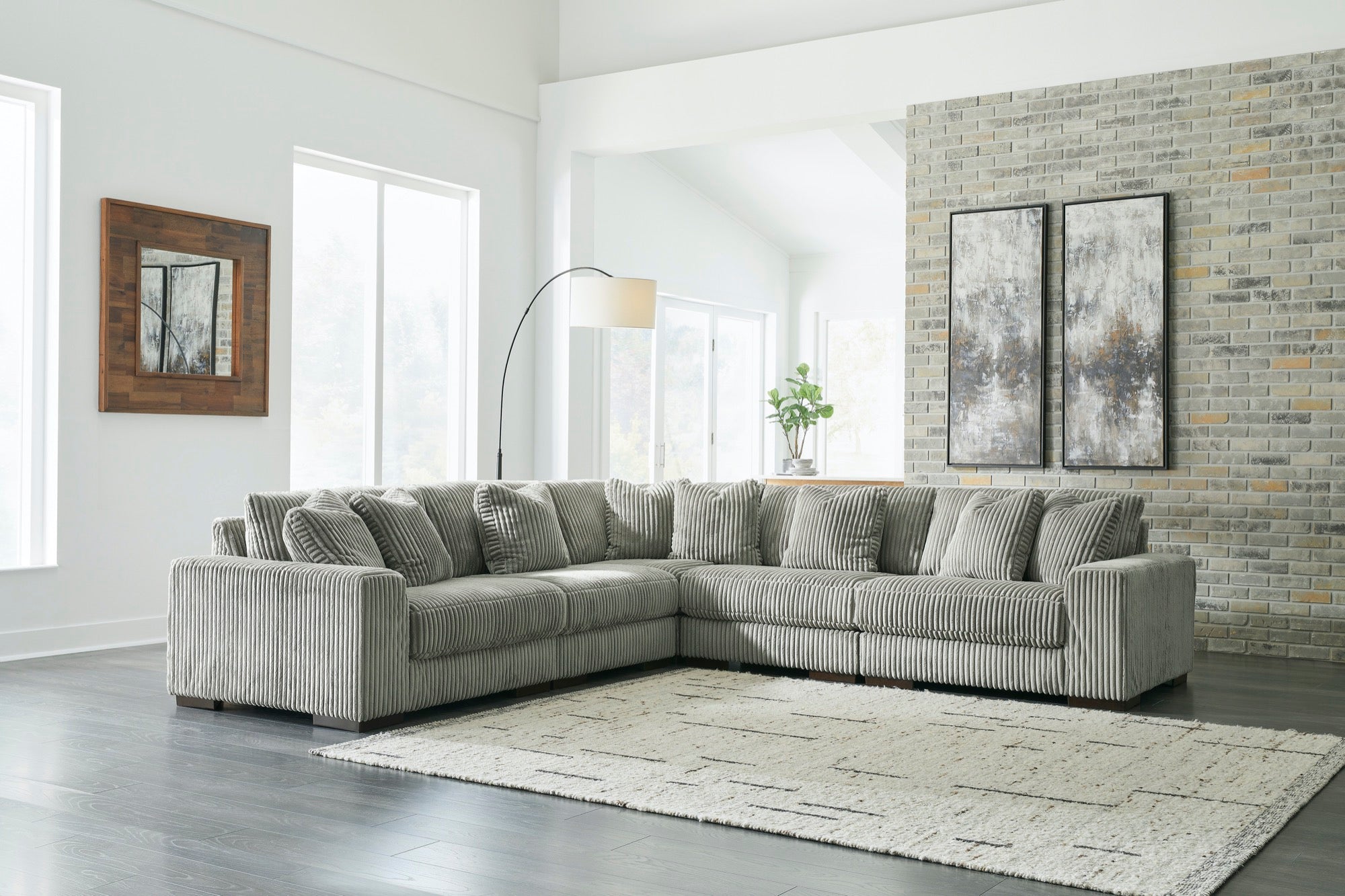 Lindyn 5-Piece Sectional - Adams Furniture