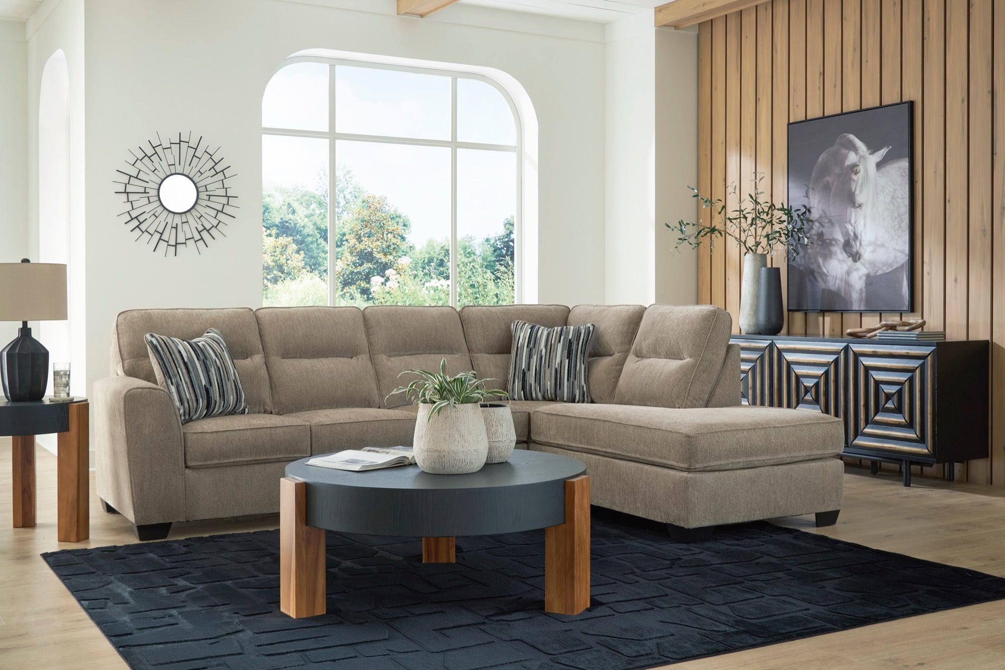 Lincoln 2-Piece Sectional with Chaise - Adams Furniture