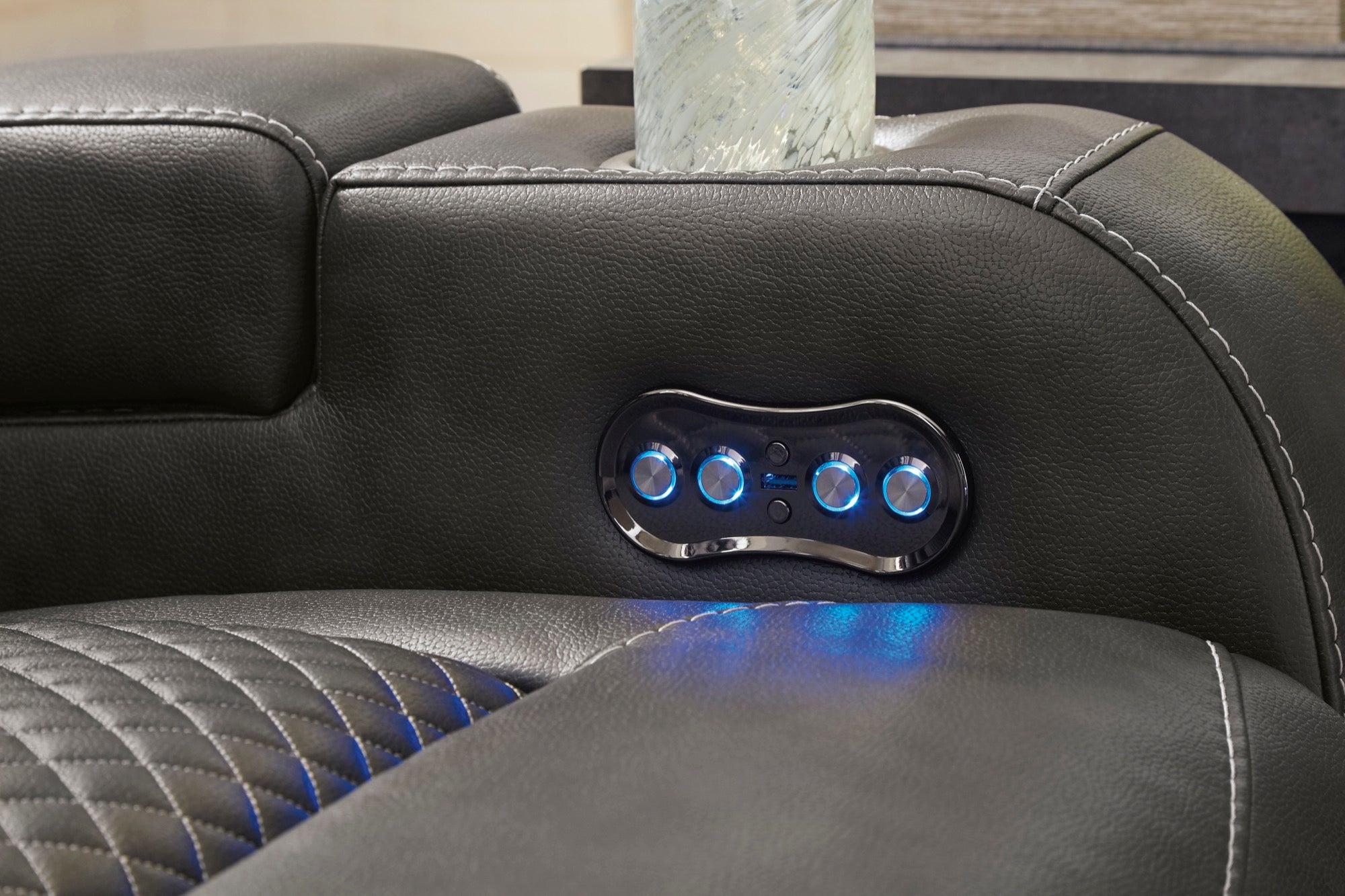 Fyne-Dyme Power Recliner - Adams Furniture