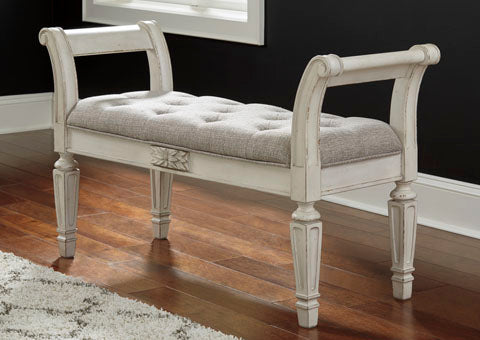 Realyn Accent Bench - Adams Furniture