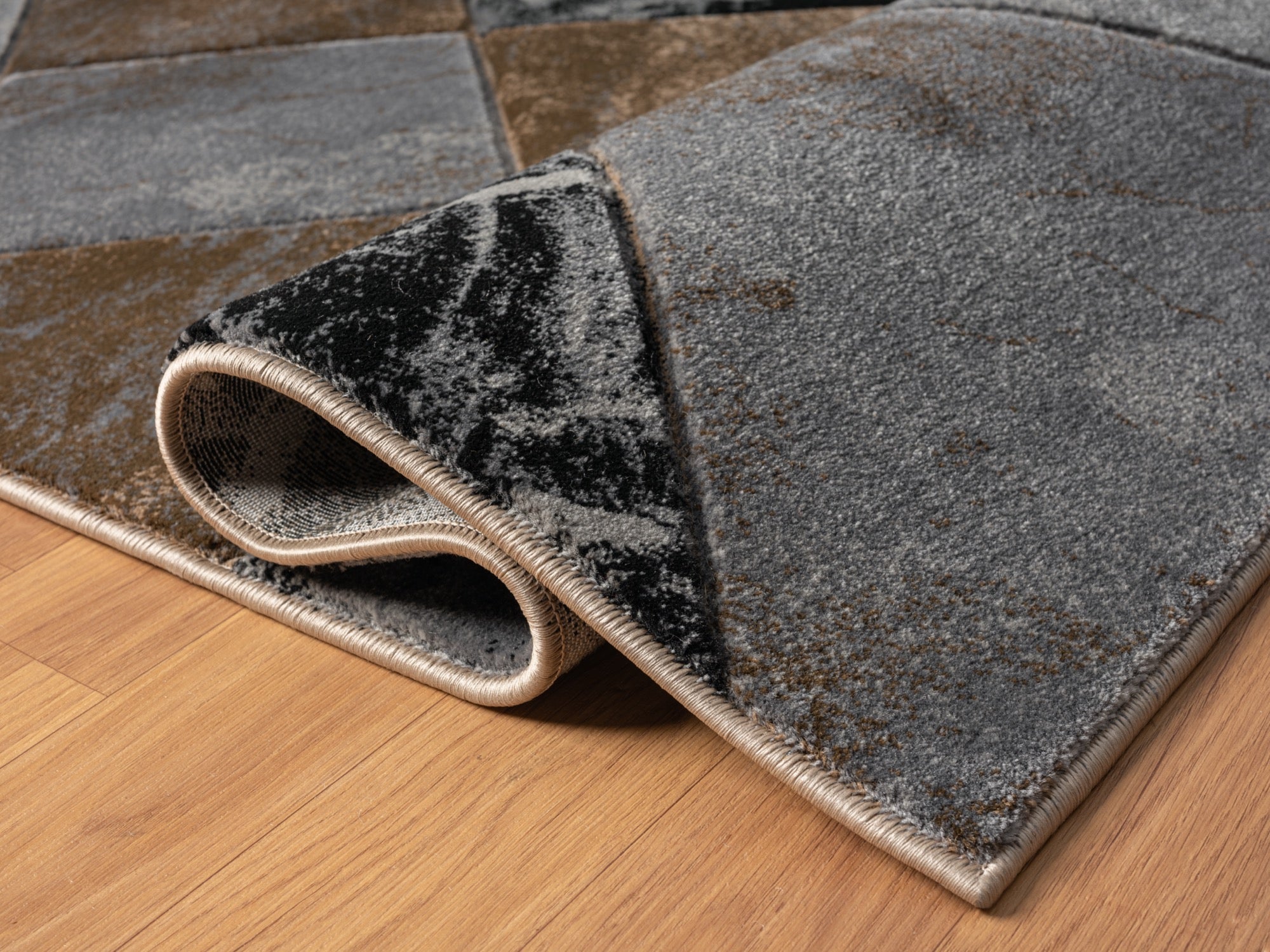 Alexia 8x10 Area Rug - Adams Furniture