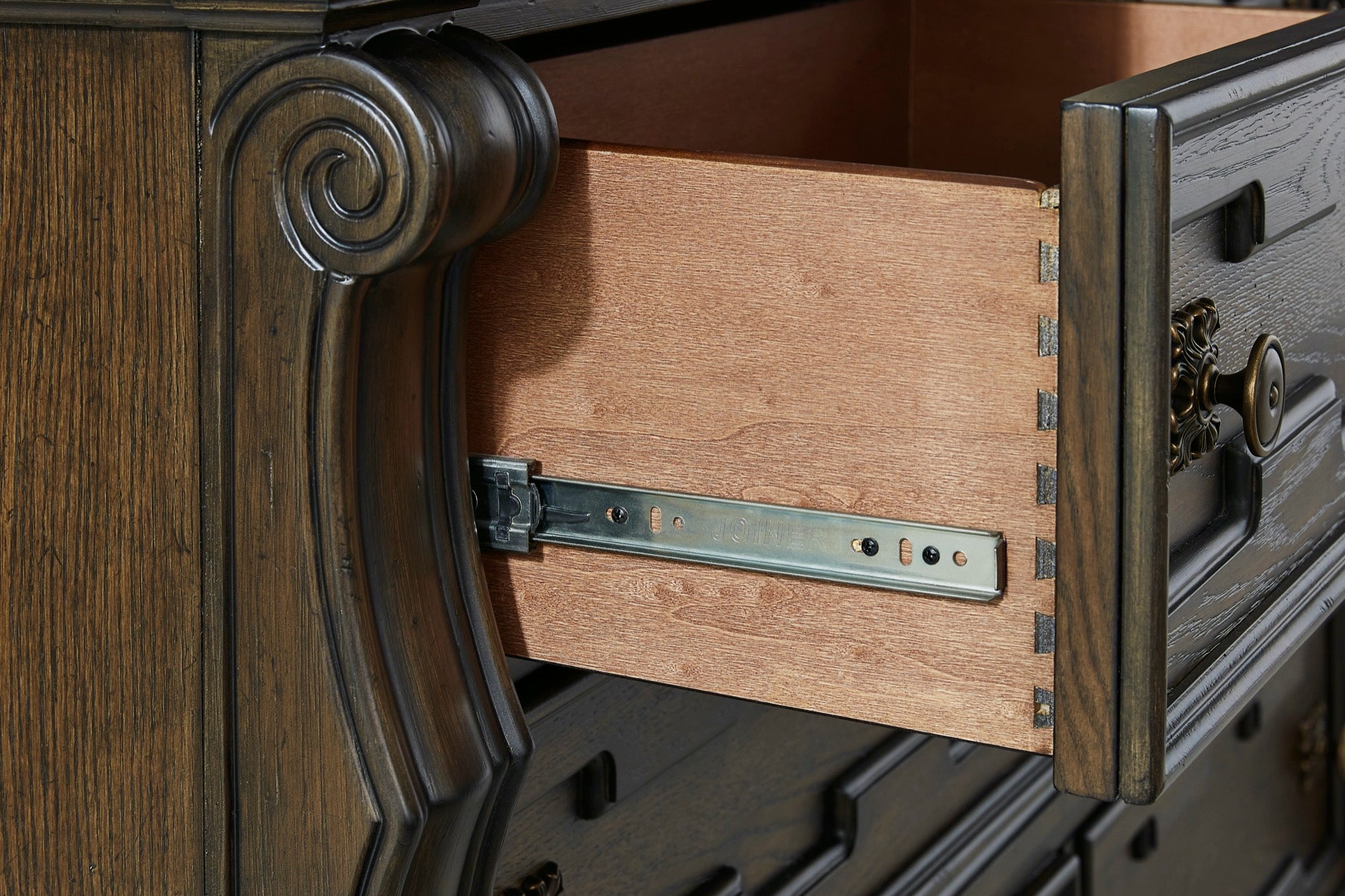 Madelyn Dresser & Mirror - Adams Furniture
