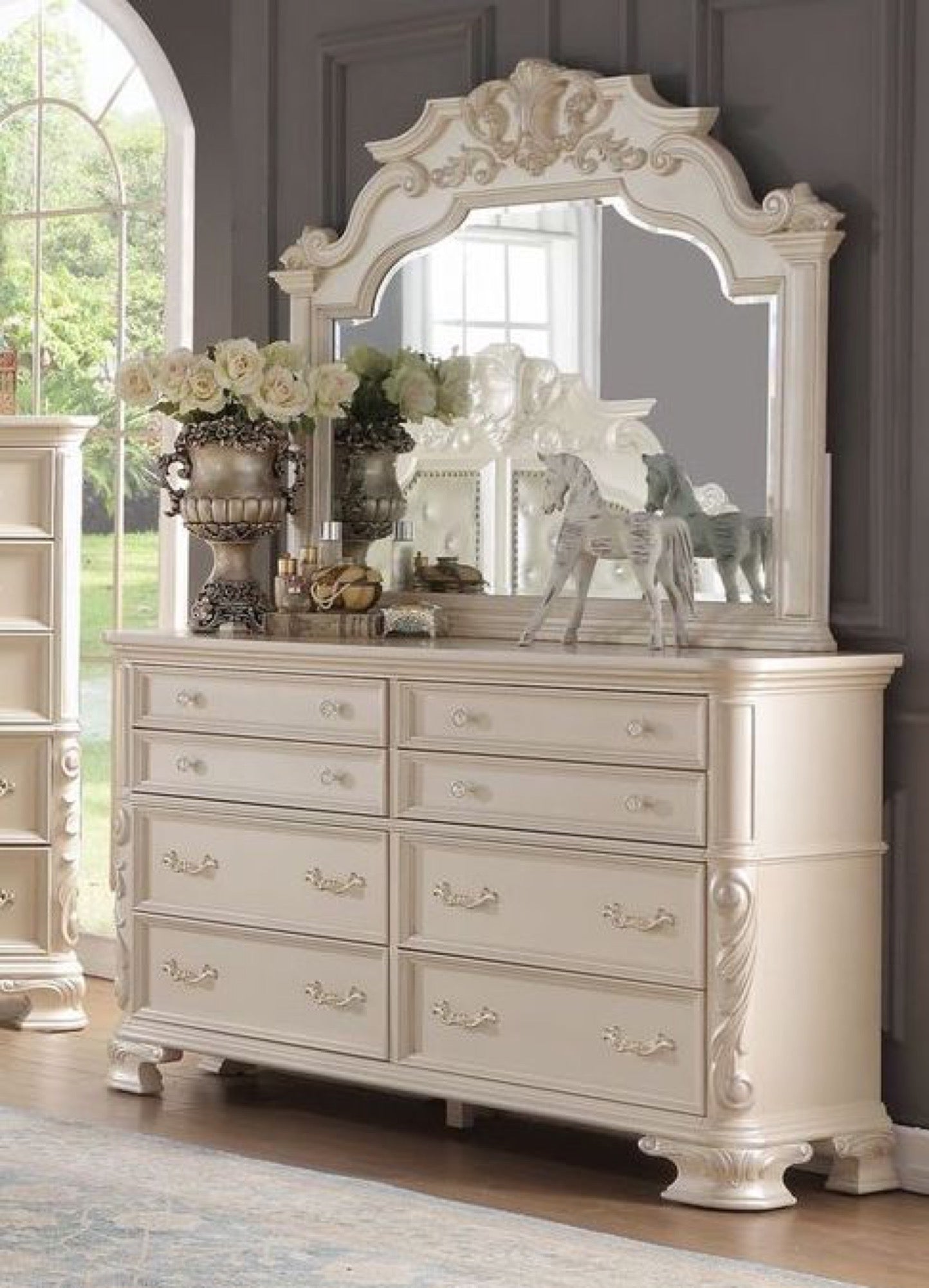 Violet King 5 Piece Bedroom Set