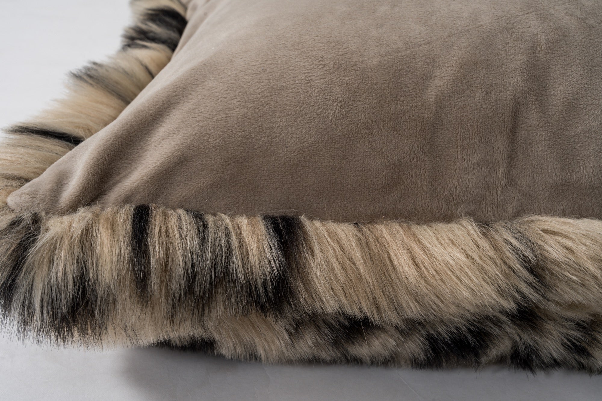 Luxury Leopard Pillow - Adams Furniture