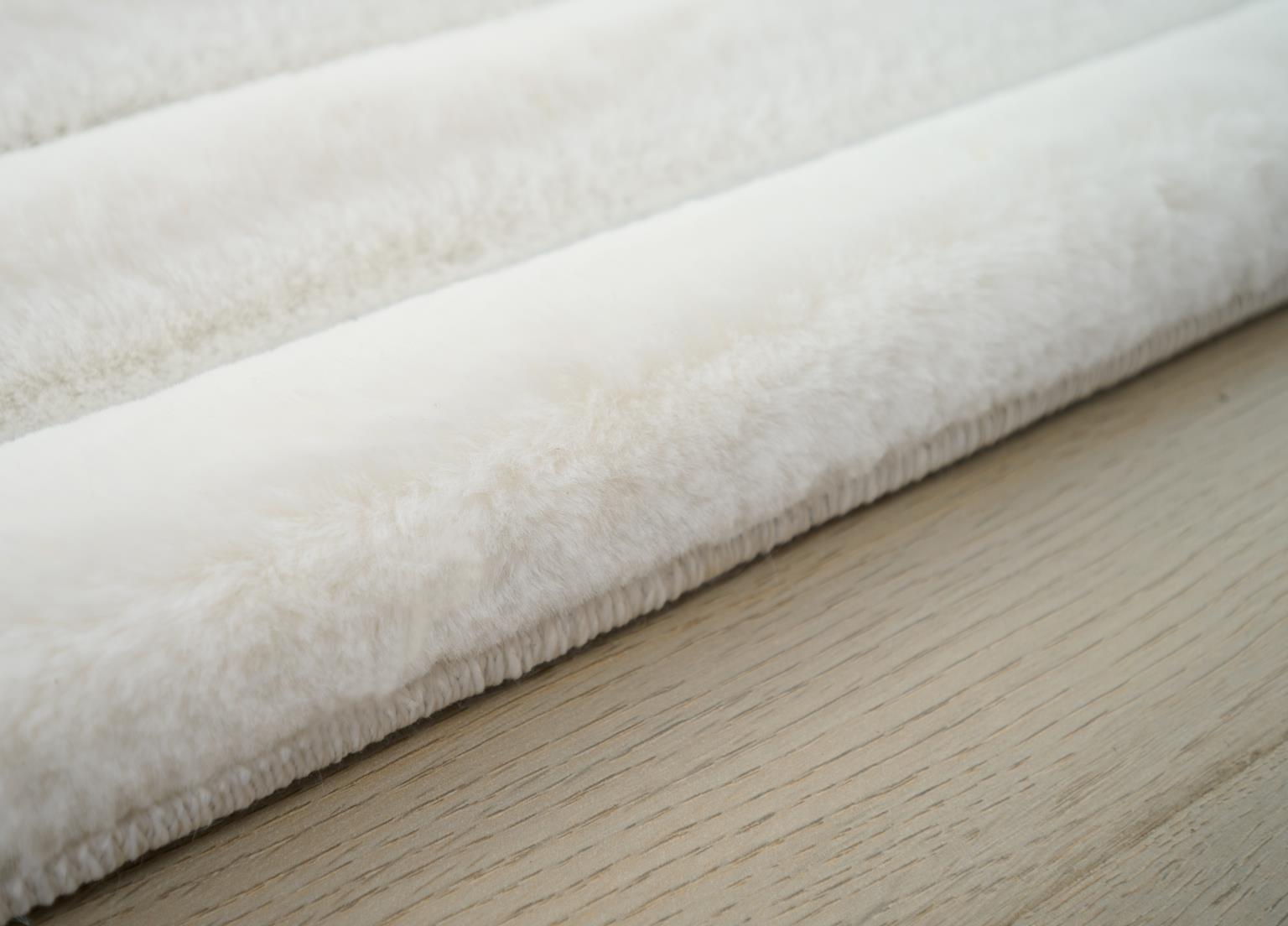 Madrid 5X7 Area Rug - Adams Furniture