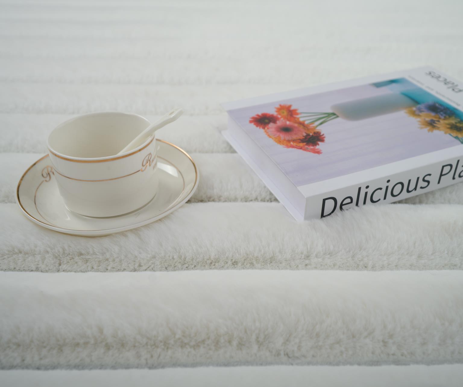 Madrid 5X7 Area Rug - Adams Furniture