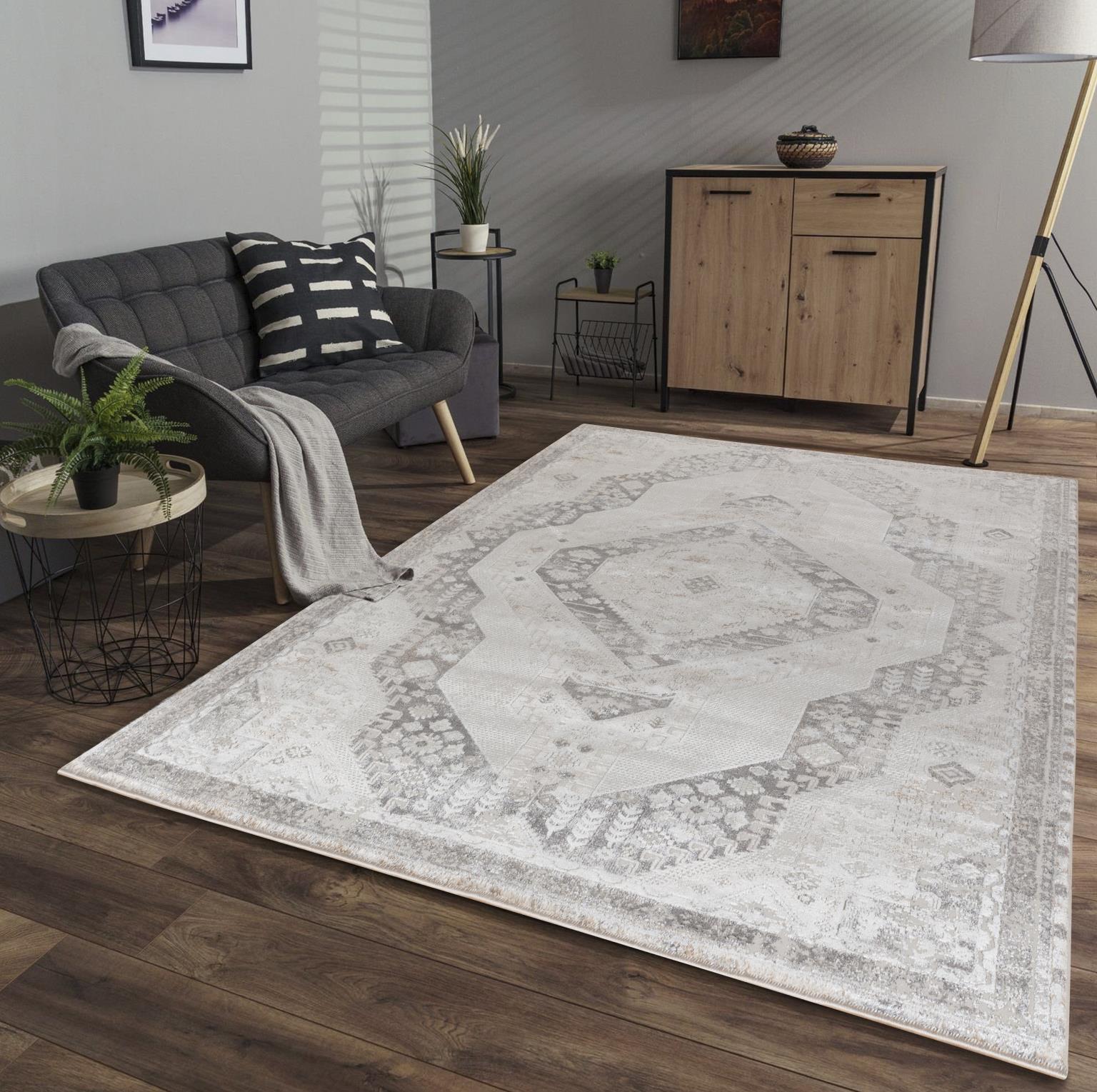 Omari 5X8 Area Rug