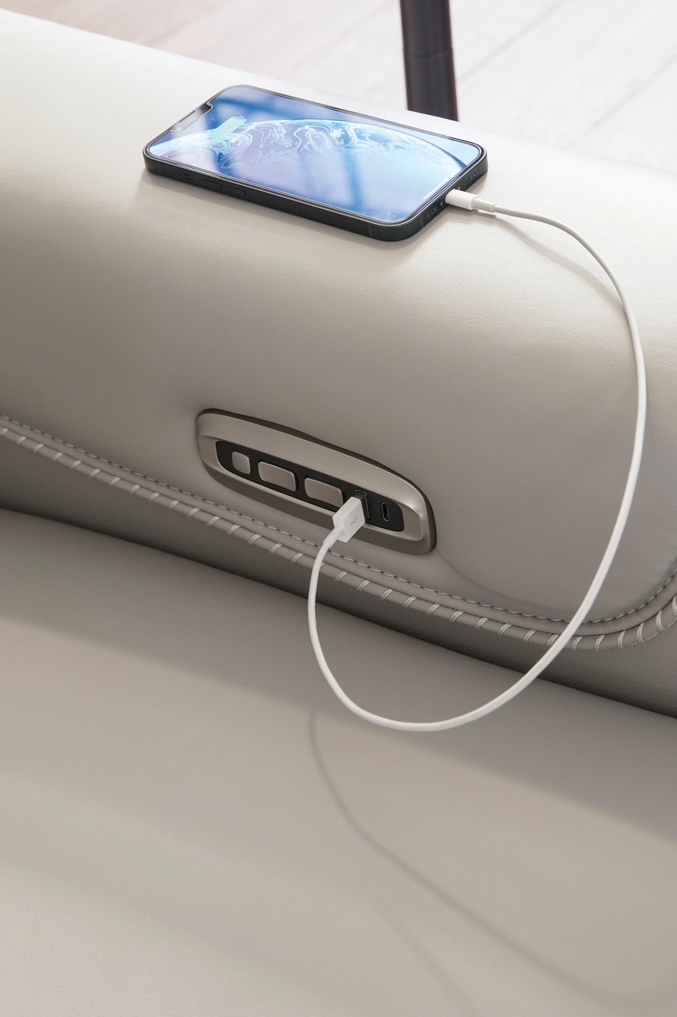 Matthew Power Reclining Loveseat - Adams Furniture