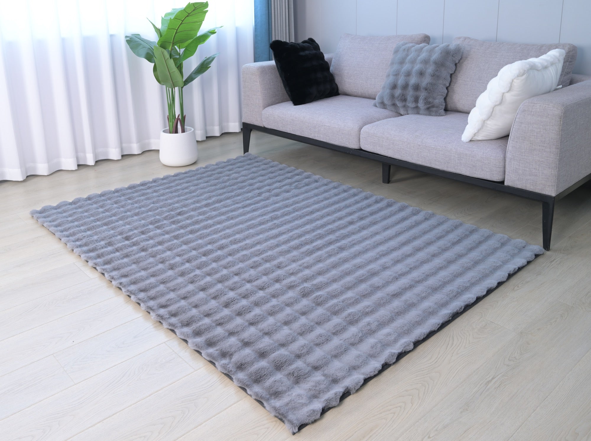 Valencia Pillow - Adams Furniture