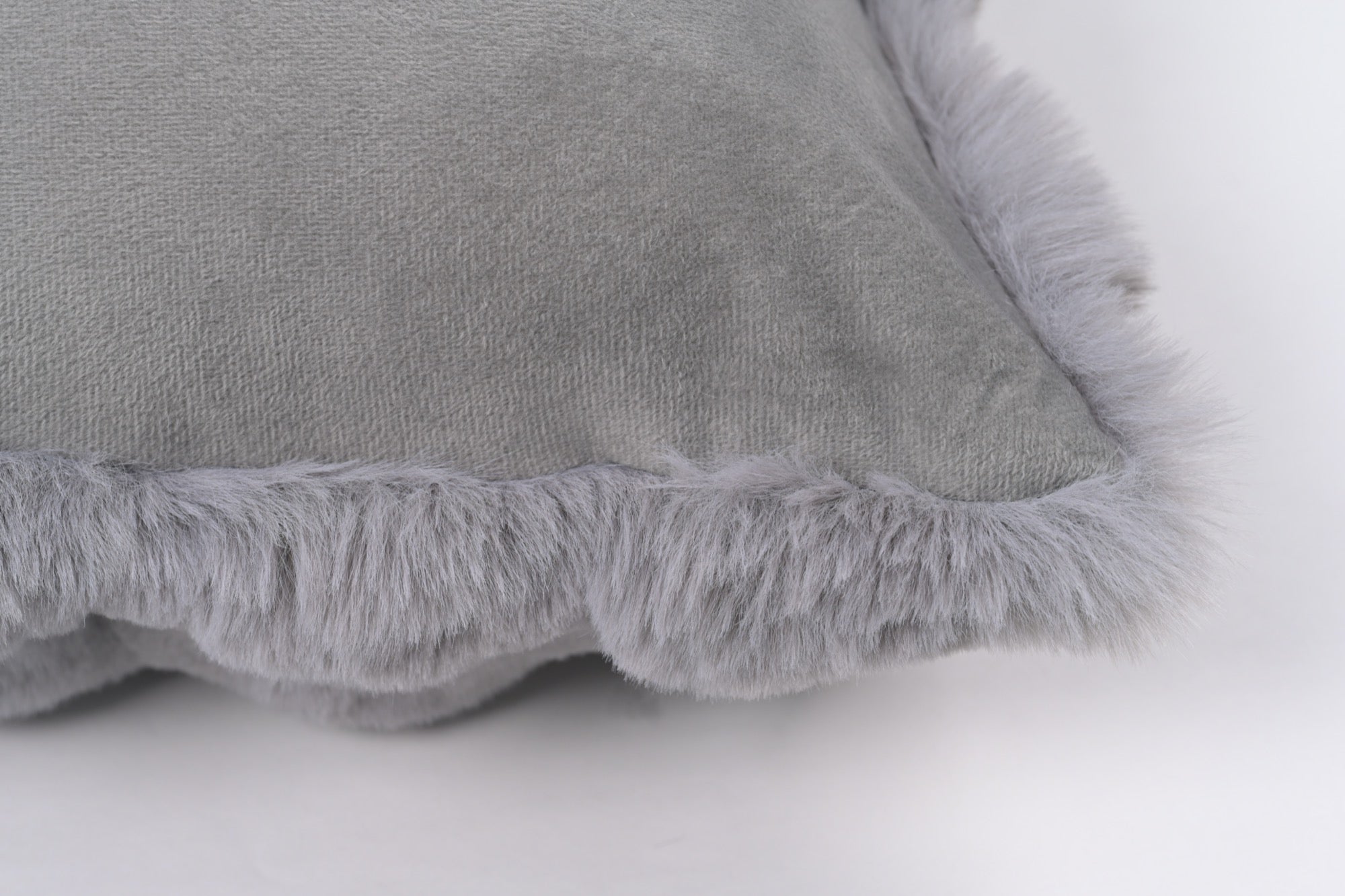 Valencia Pillow - Adams Furniture