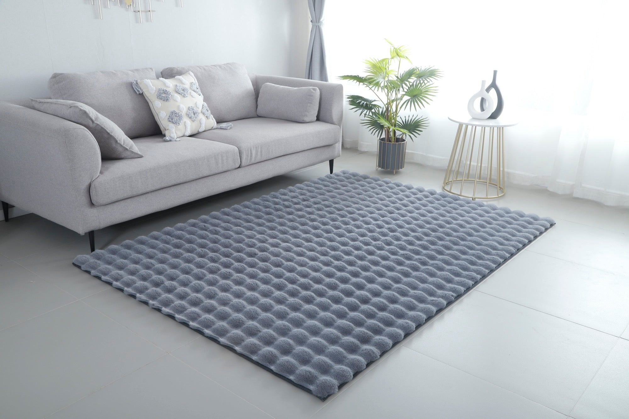 Valencia 5x7 Area Rug - Adams Furniture