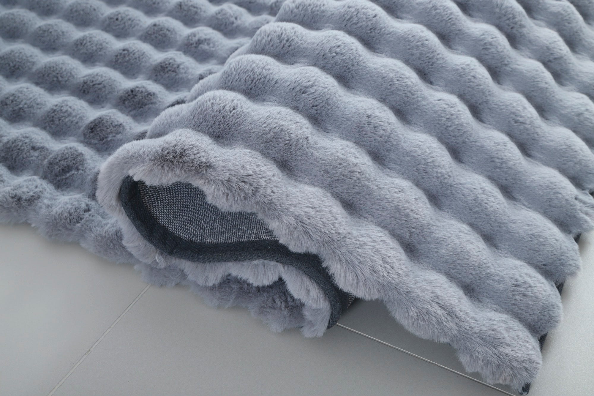 Valencia 8x10 Area Rug - Adams Furniture