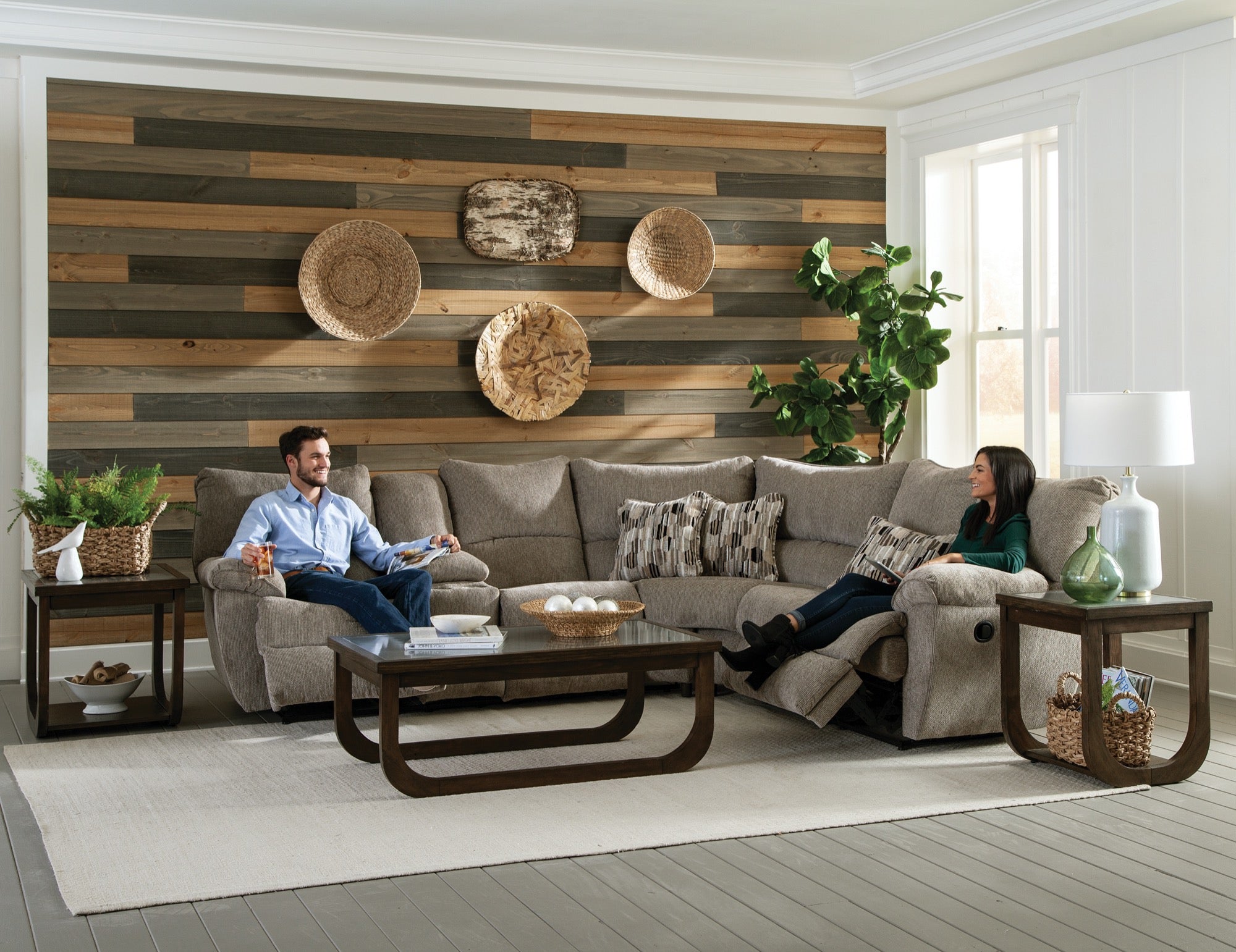 Elliott Lay Flat Reclining Sectional