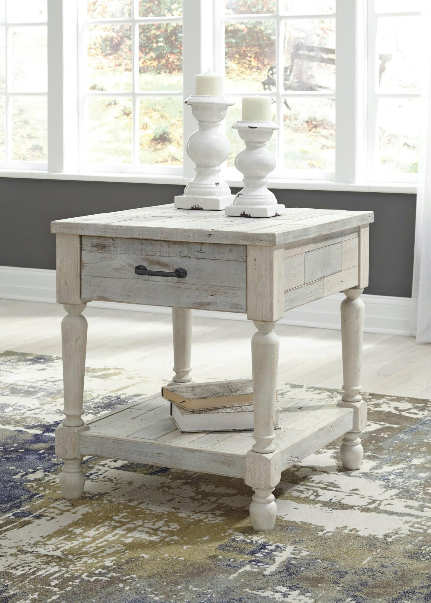 Shawnalore End Table - Adams Furniture