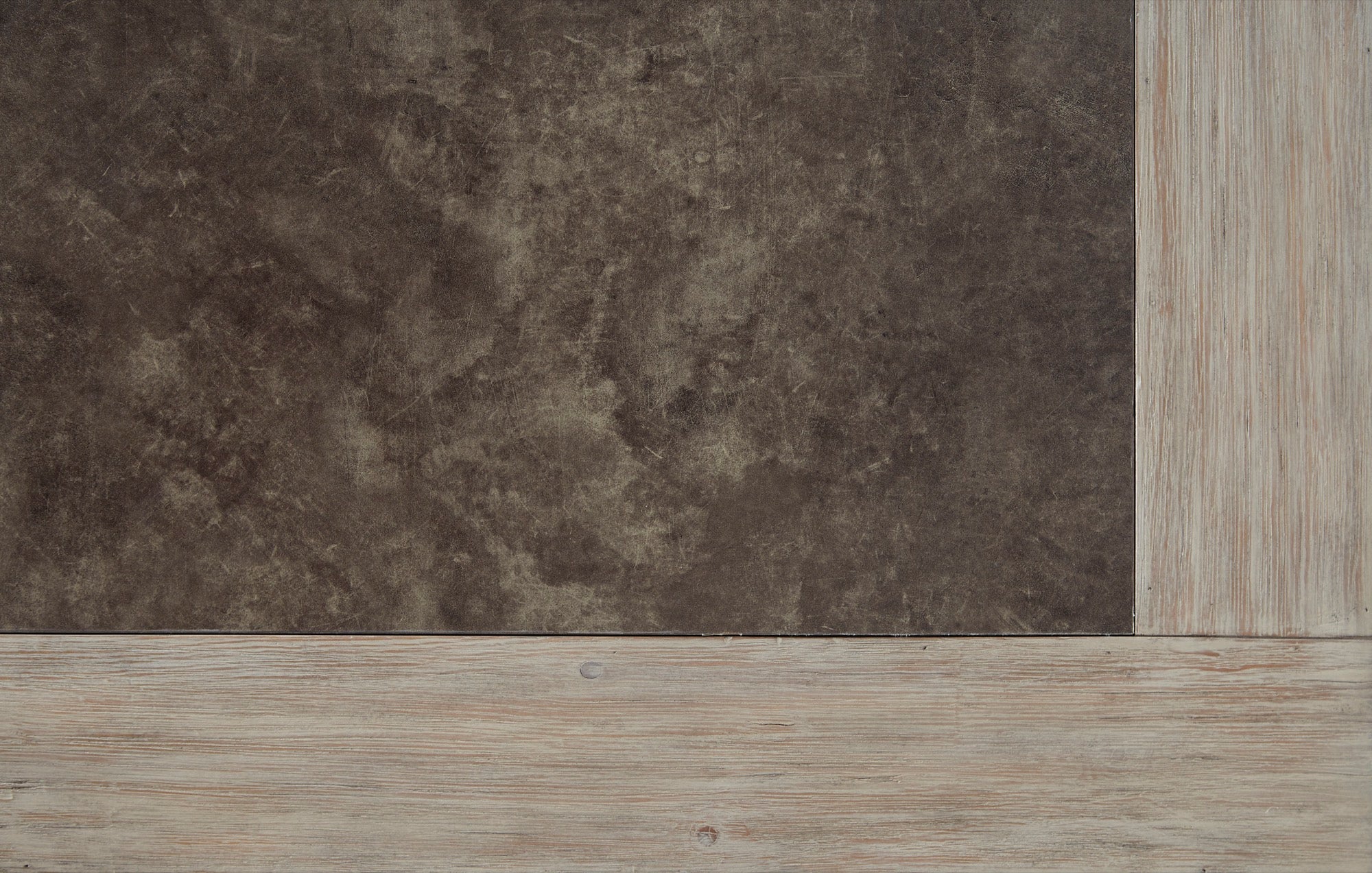 Hennington End Table - Adams Furniture