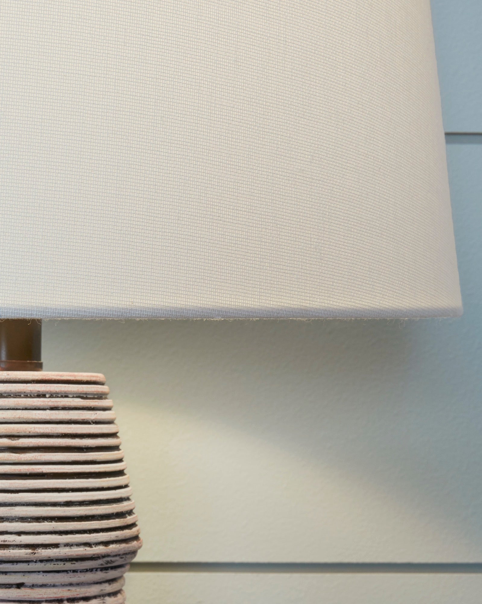 Jairburns Table Lamp (Set of 2) - Adams Furniture
