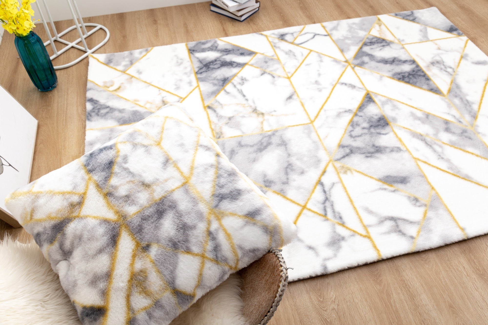 Luxury Collection 5x7 Multi Color Area Rug - Adams Furniture