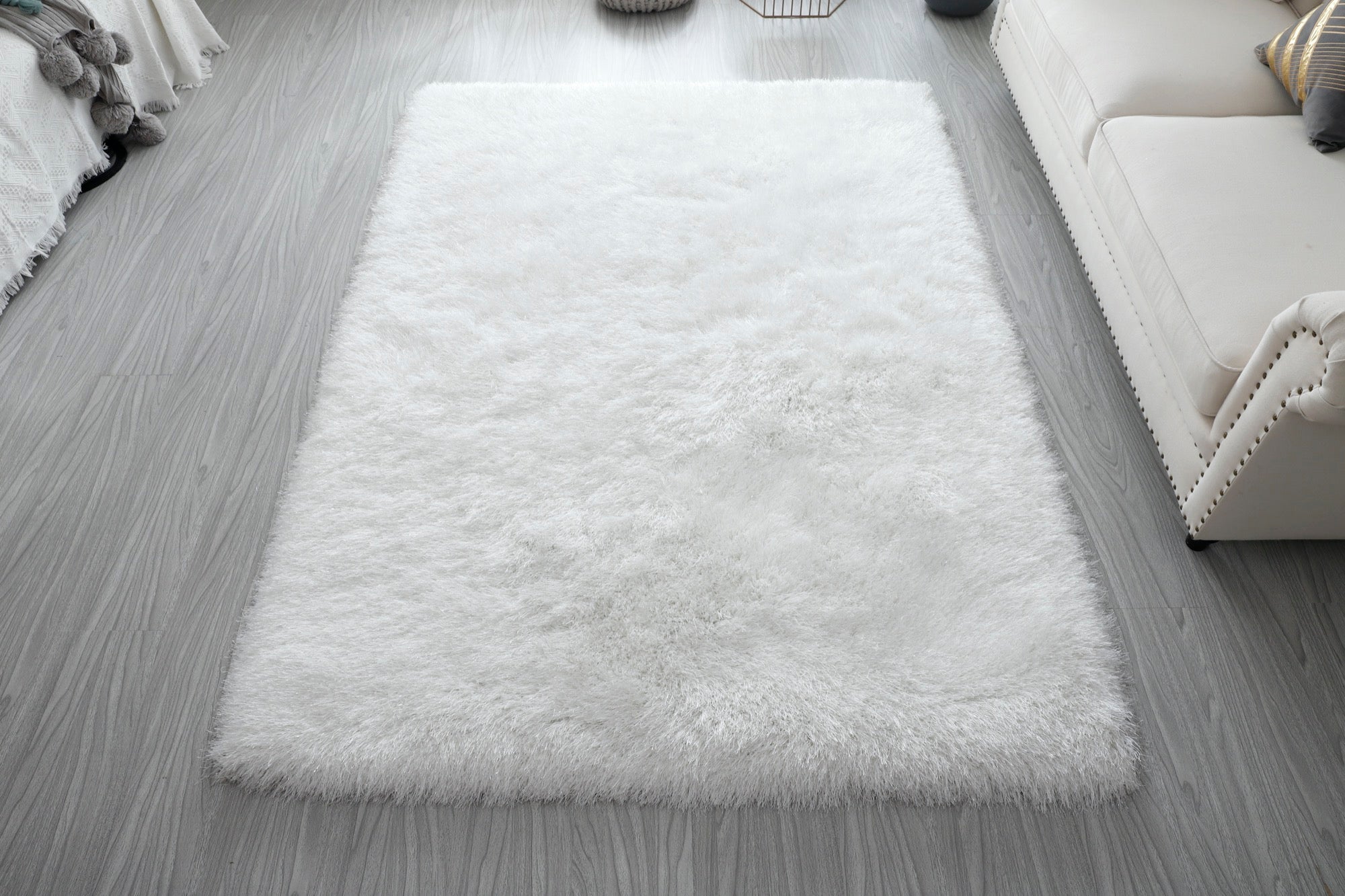 Manhattan 5x7 White Area Rug - Adams Furniture