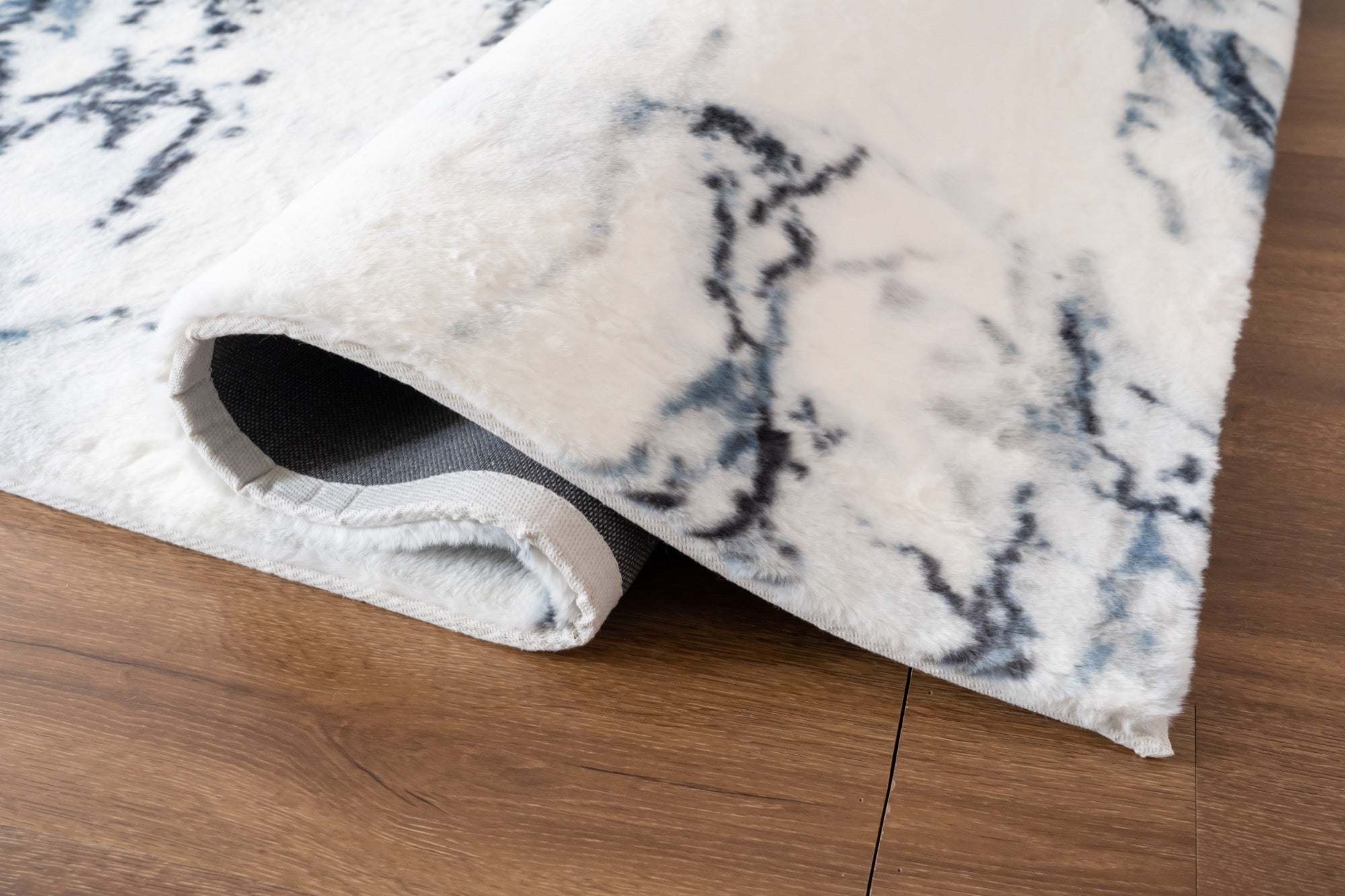 Luxury 5x7 Multi Color Area Rug - Adams Furniture