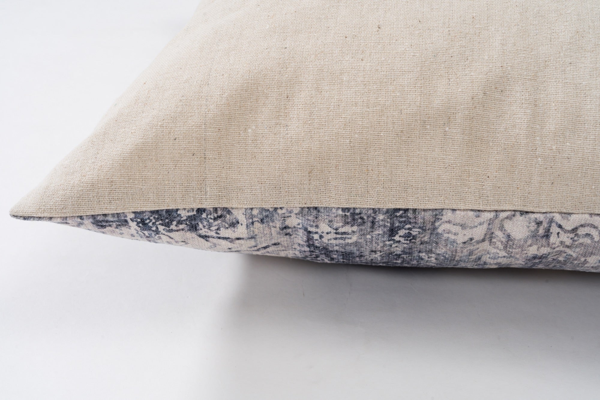 Elite Pillow - Adams Furniture