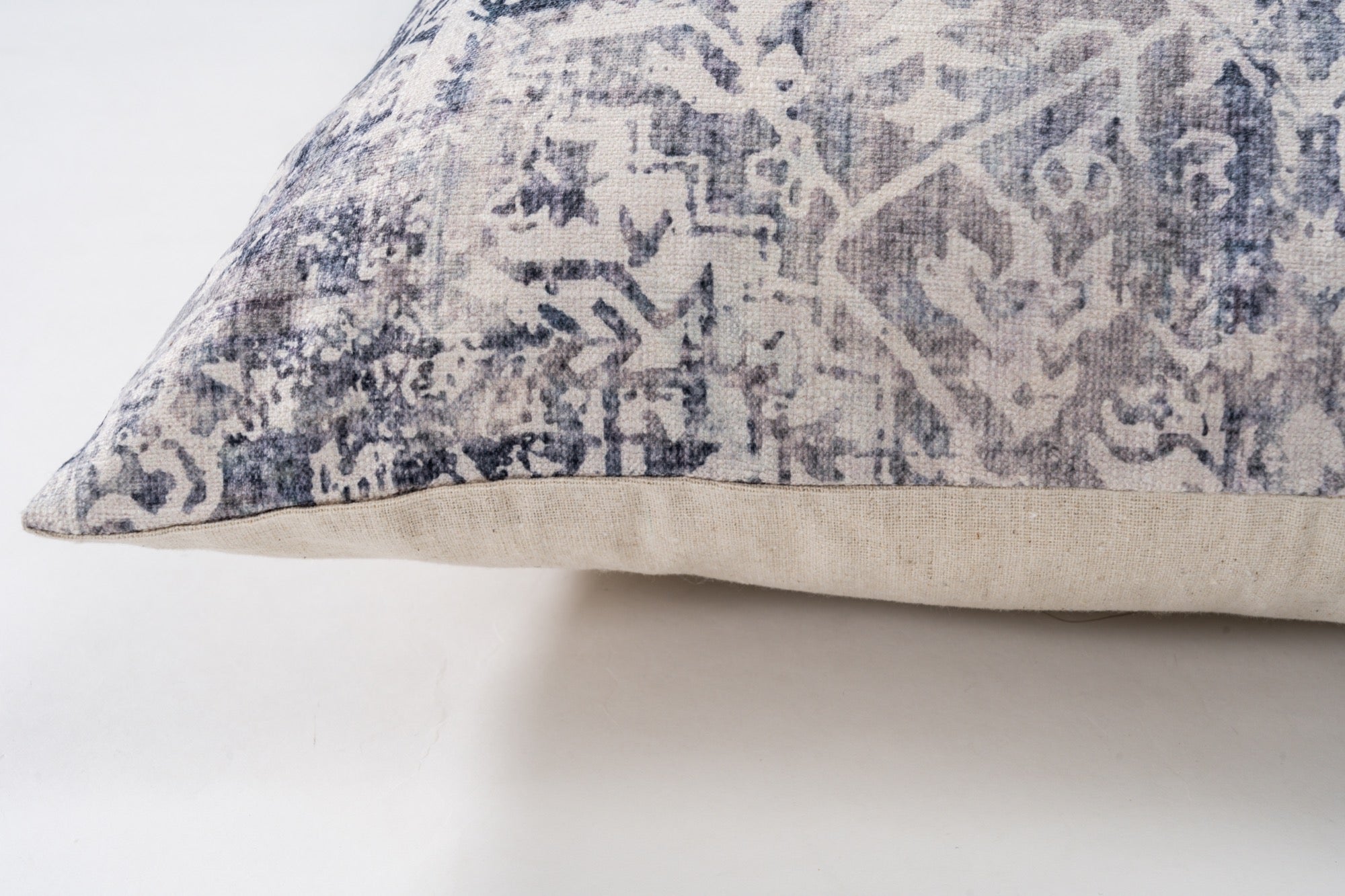 Elite Pillow - Adams Furniture
