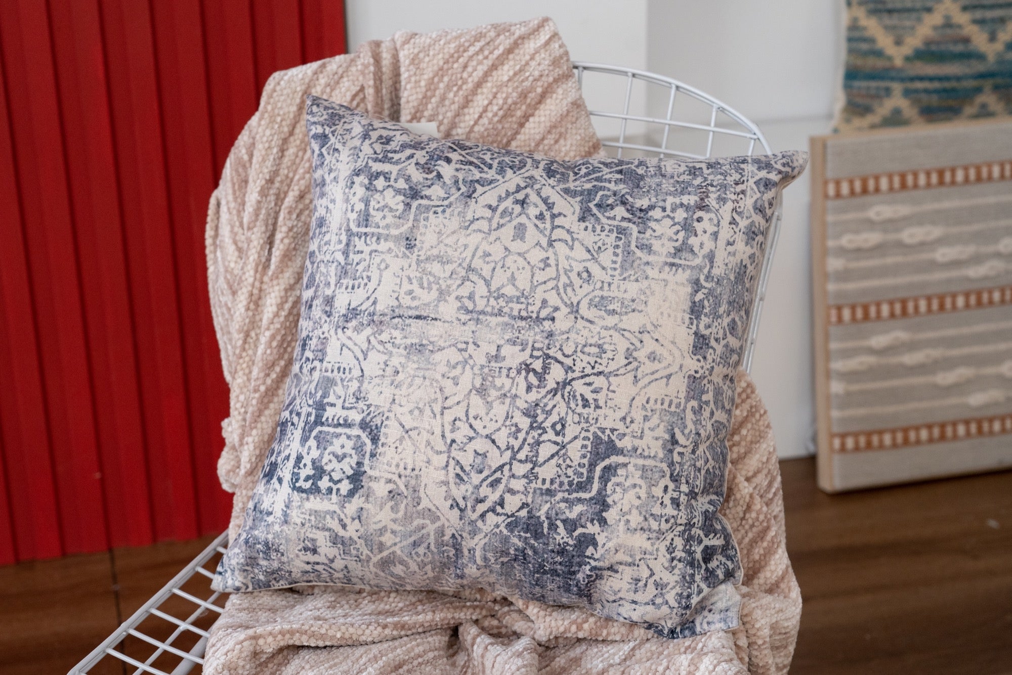 Elite Pillow - Adams Furniture