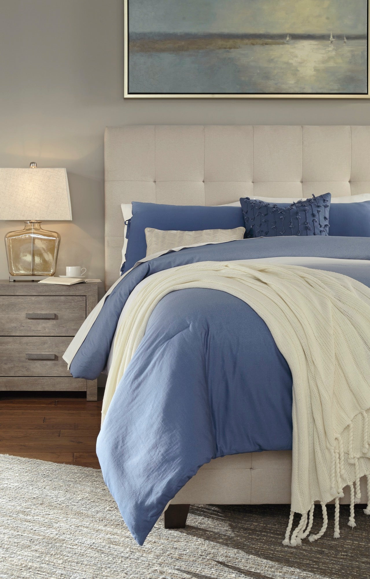 Dolante King Upholstered Bed - Adams Furniture
