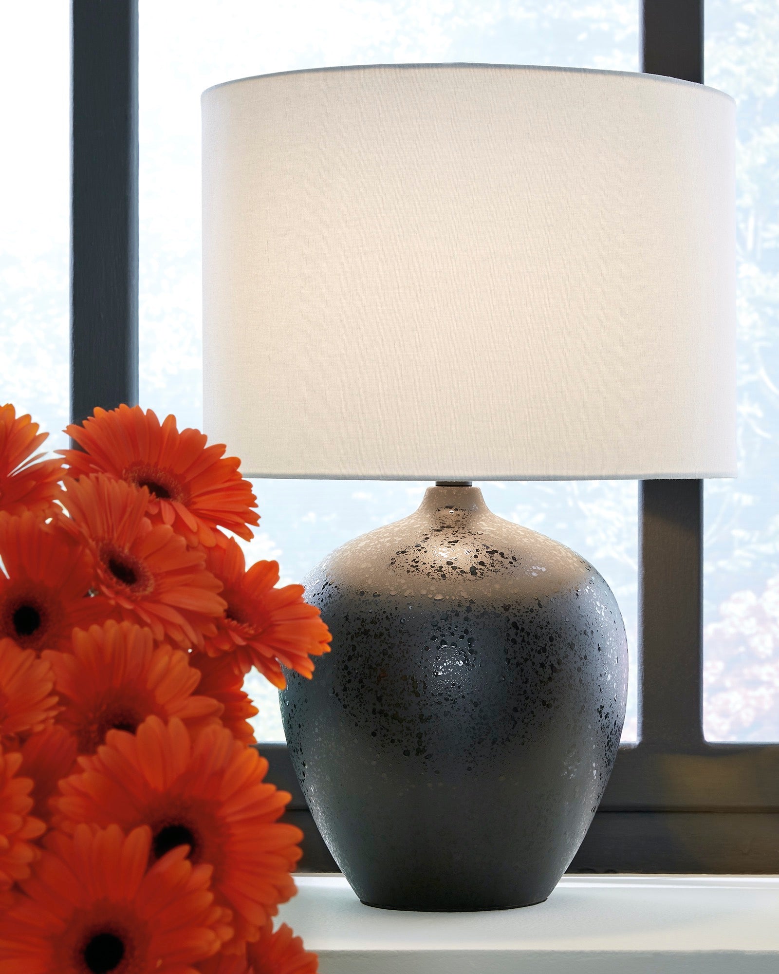 Ladstow Table Lamp - Adams Furniture