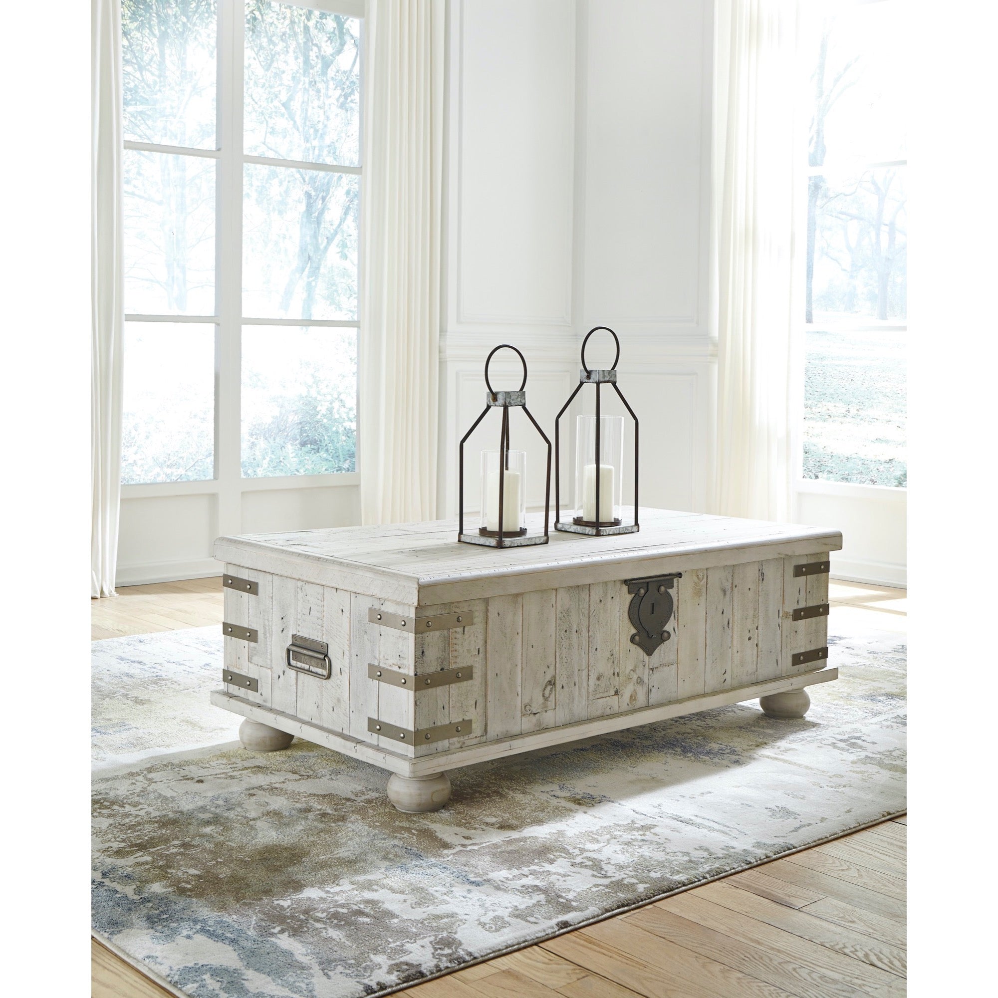 Carynhurst Coffee Table with Lift Top